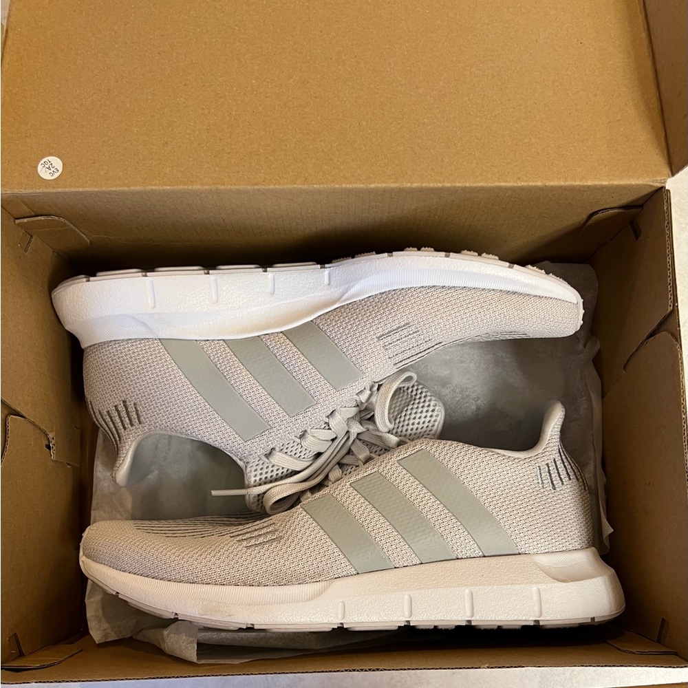 Adidas women’s shoes 9.5
